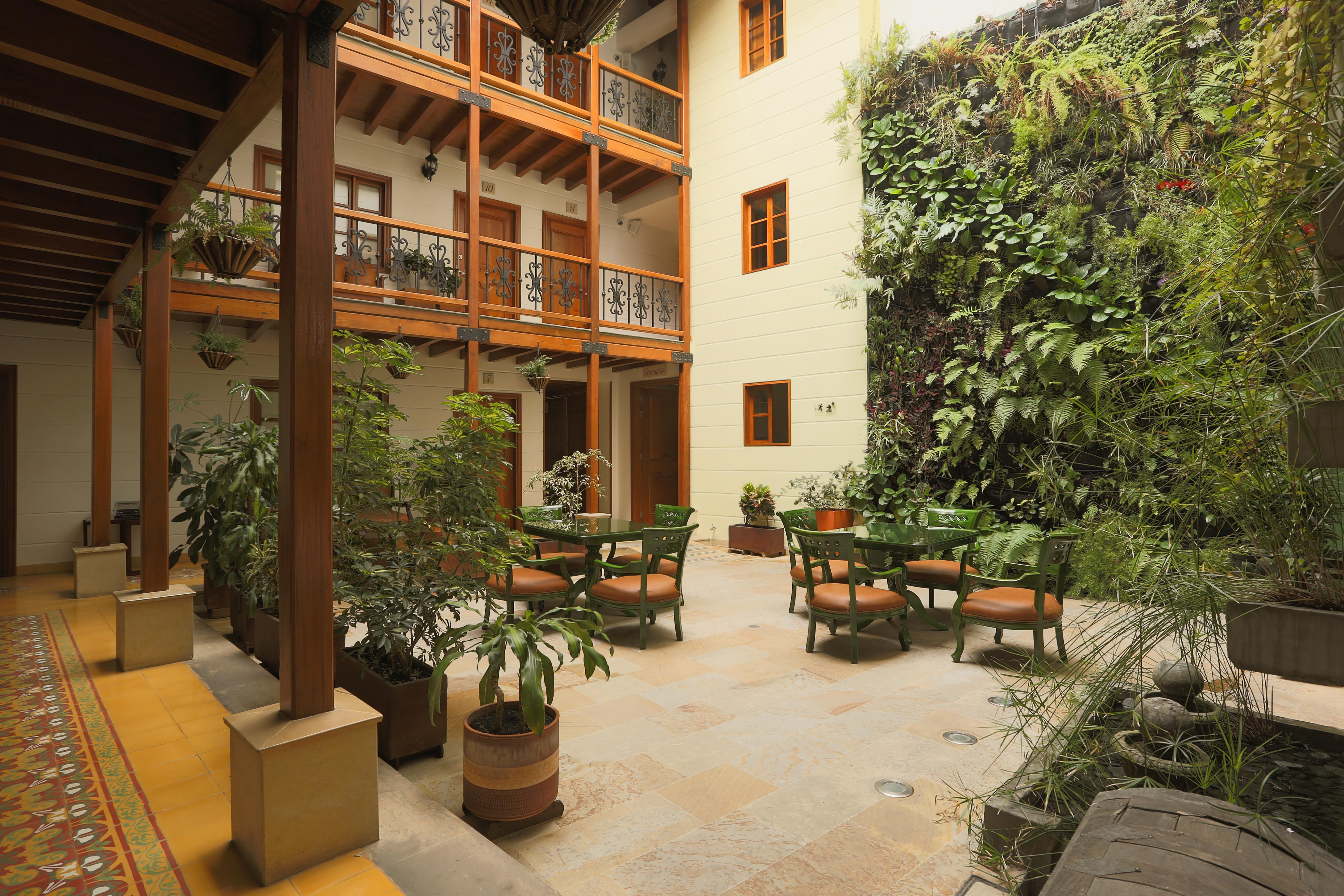 Hotel Santa Lucia Boutique Spa Bogotá Kültér fotó Patio of the Casa de Moncada