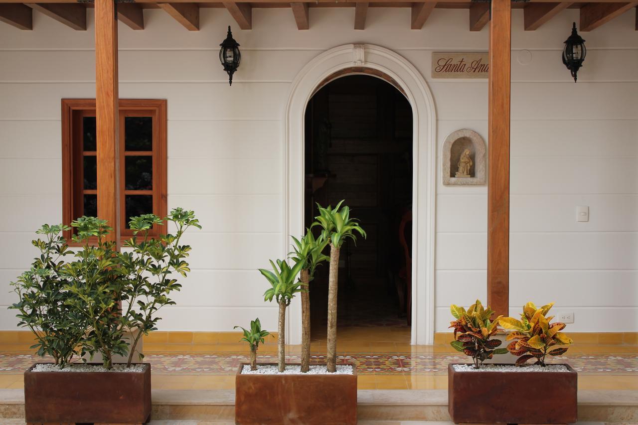 Hotel Santa Lucia Boutique Spa Bogotá Kültér fotó Casa de la Cultura Francesa