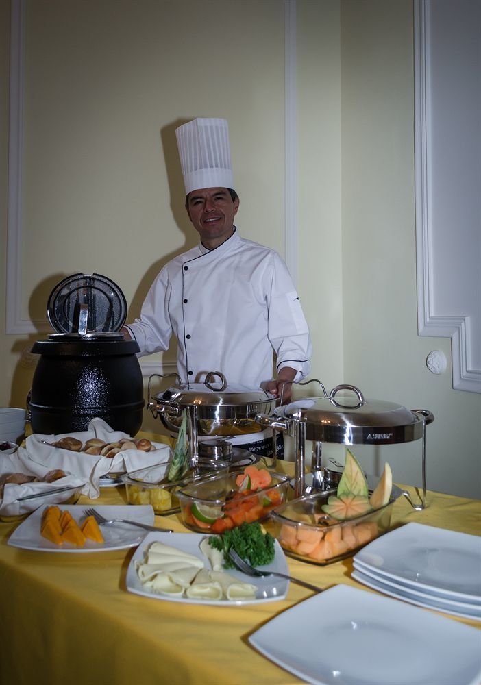 Hotel Santa Lucia Boutique Spa Bogotá Kültér fotó A buffet at a hotel