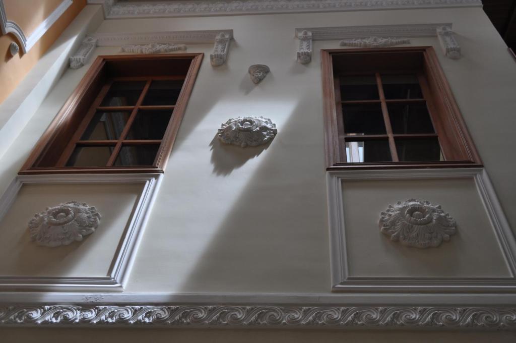 Hotel Santa Lucia Boutique Spa Bogotá Kültér fotó The windows of the house