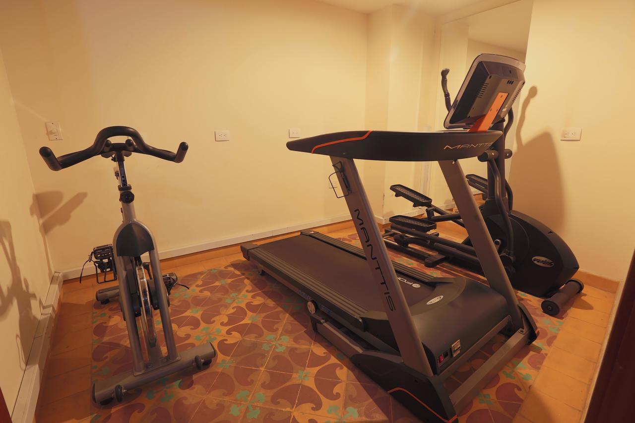 Hotel Santa Lucia Boutique Spa Bogotá Kültér fotó A treadmill, stationary bicycle and recumbent bicycle